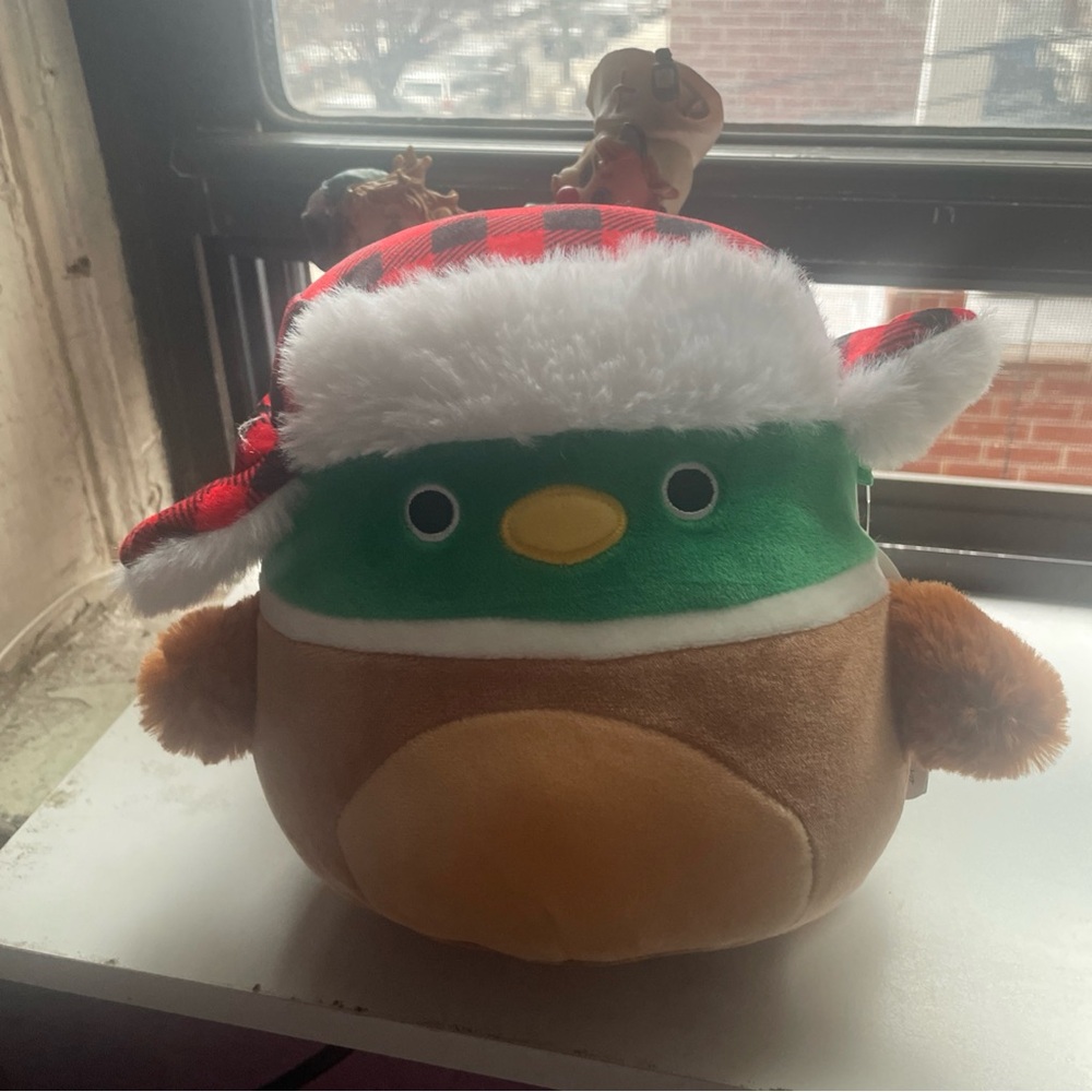 NWT Squishmallow Avery the Duck 7.5” Inch PLAID HAT